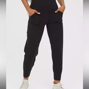 OFFLINE By Aerie Real Me Jogger, new w/tags